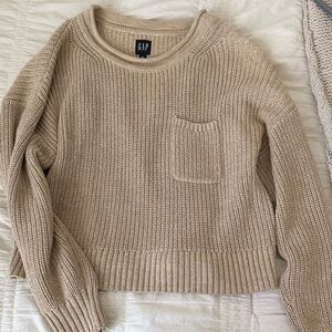 GAP Women's Beige Crew Neck Sweater